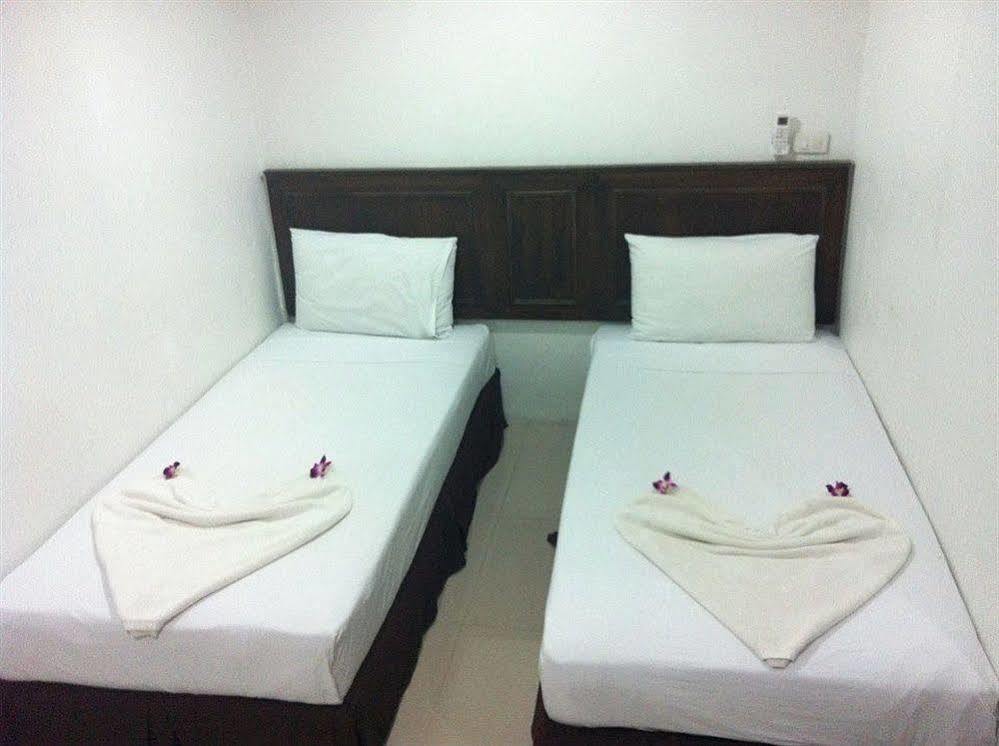 Sabai Hostel Phi Phi Don Exterior photo